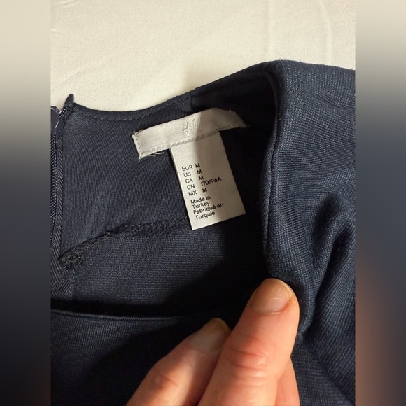 H&M Navy embroidered puff sleeve midi shift dress size M - Picture 9 of 13